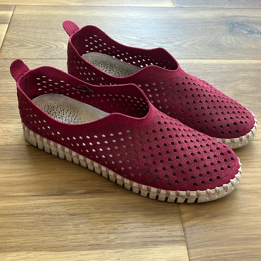 Ilse Jacobsen Tulip 139 Perforated Slip-On Sneaker Cerise Magenta